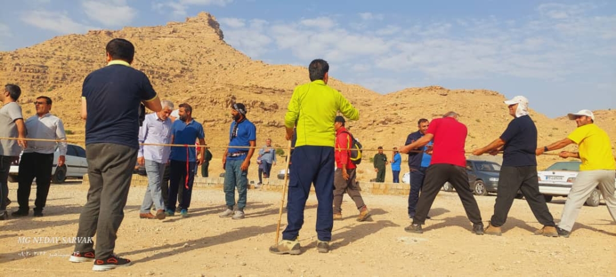 بمناسبت هفته دفاع مقدس هیئت کوهنوردی شهرستان بهمئی برگزارکرد